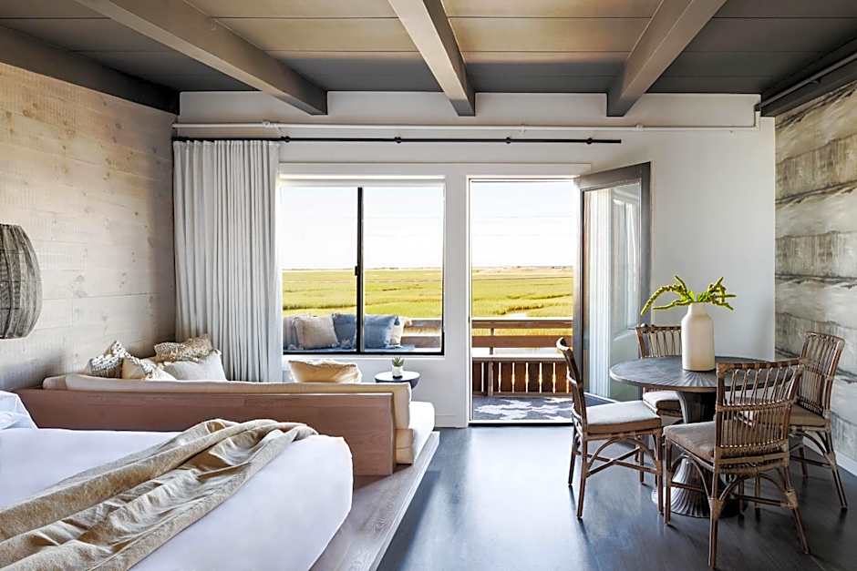 AWOL Hotel Provincetown