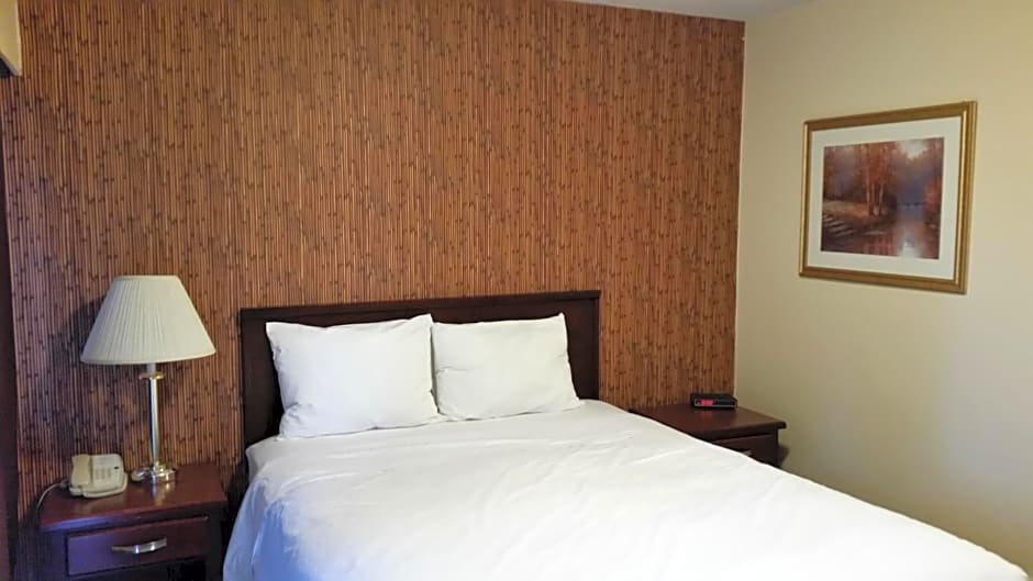 Comox Valley Inn & Suites