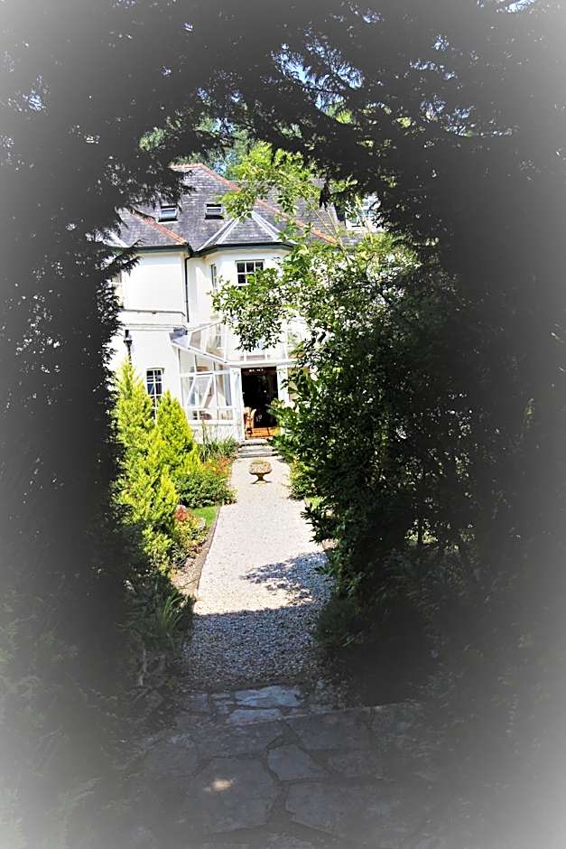 Woodlands Lodge Hotel