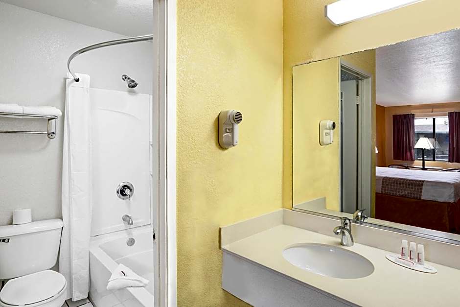 Howard Johnson by Wyndham Modesto Ceres