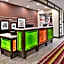 Hampton Inn By Hilton & Suites Dallas Market Center