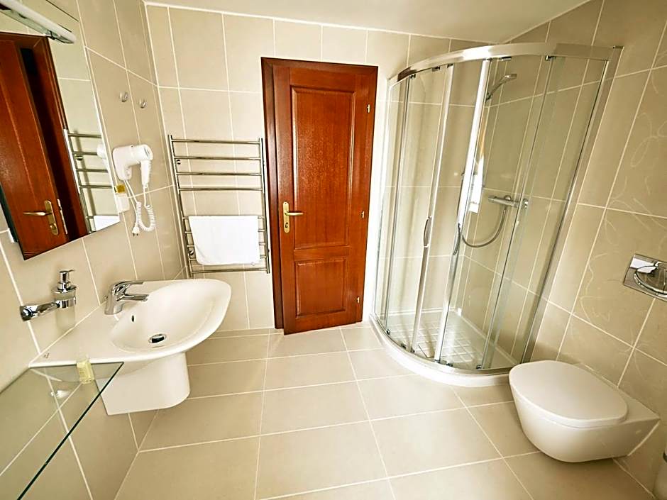 Hradná stráž Hotel&Apartments s privátnym wellness