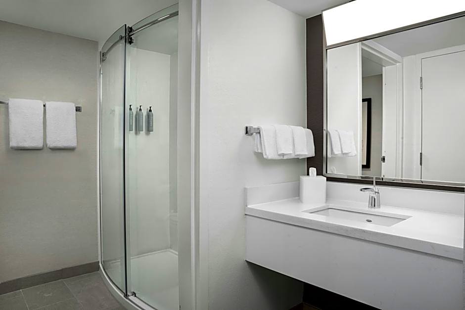 Courtyard by Marriott Bloomington