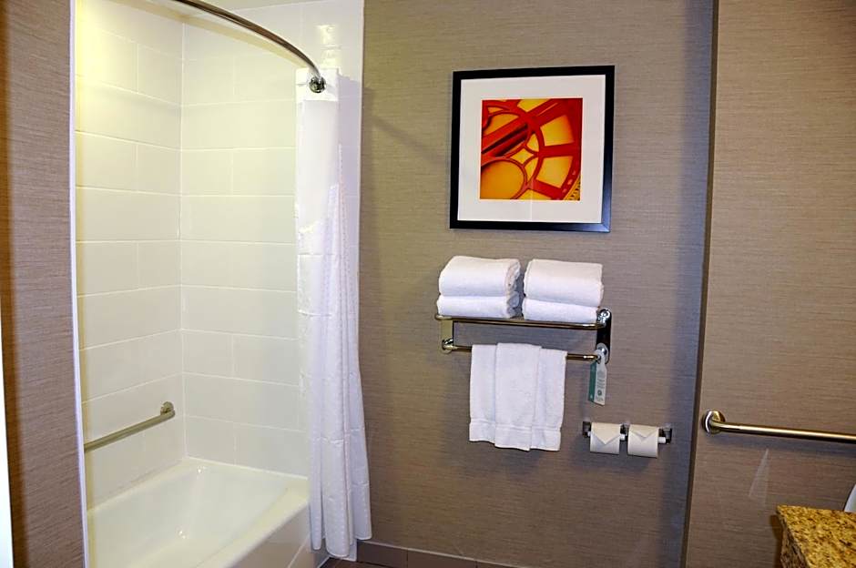 Chateau Inn & Suites Bonnyville