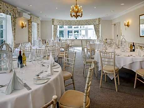 Dancenter Boutique Luxury Gatwick Airport