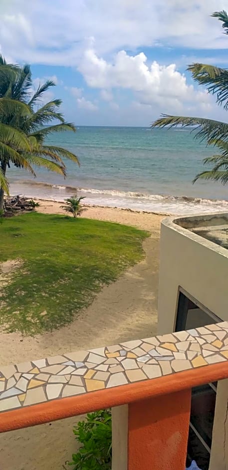 Mayan Beach Garden Inn