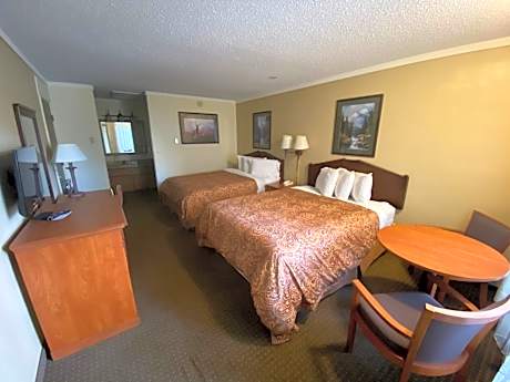 Deluxe Queen Room