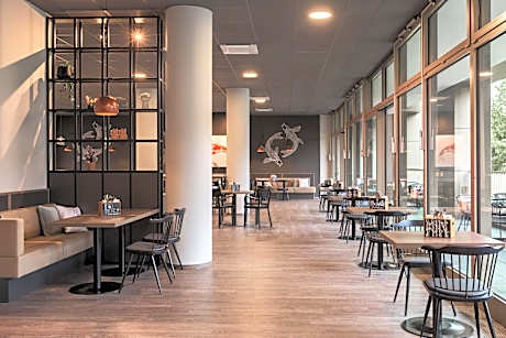 Holiday Inn - the niu, Tab Dusseldorf Main Station By IHG