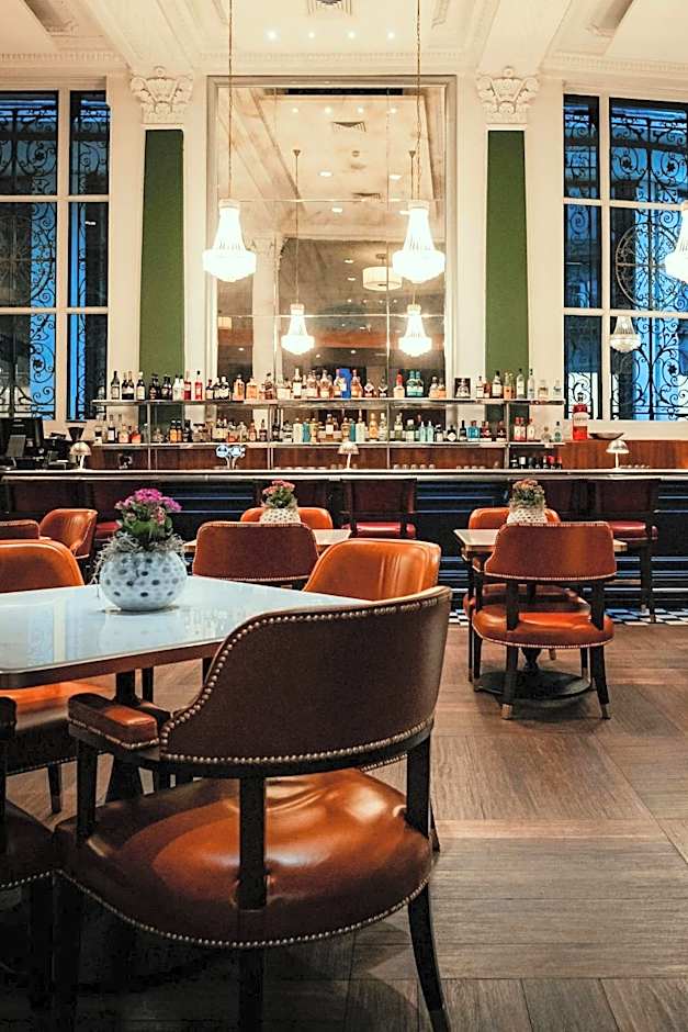 Threadneedles, Autograph Collection by Marriott
