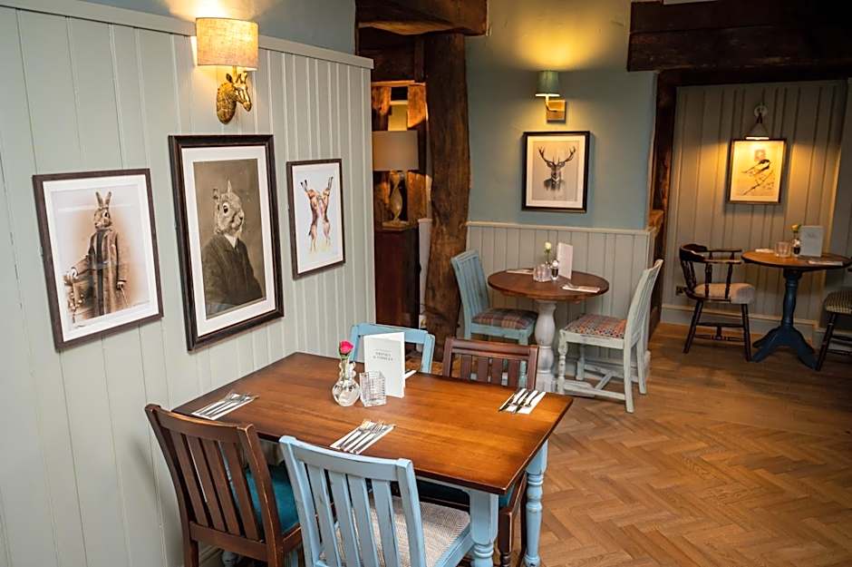 Berkshire Arms by Chef & Brewer Collection