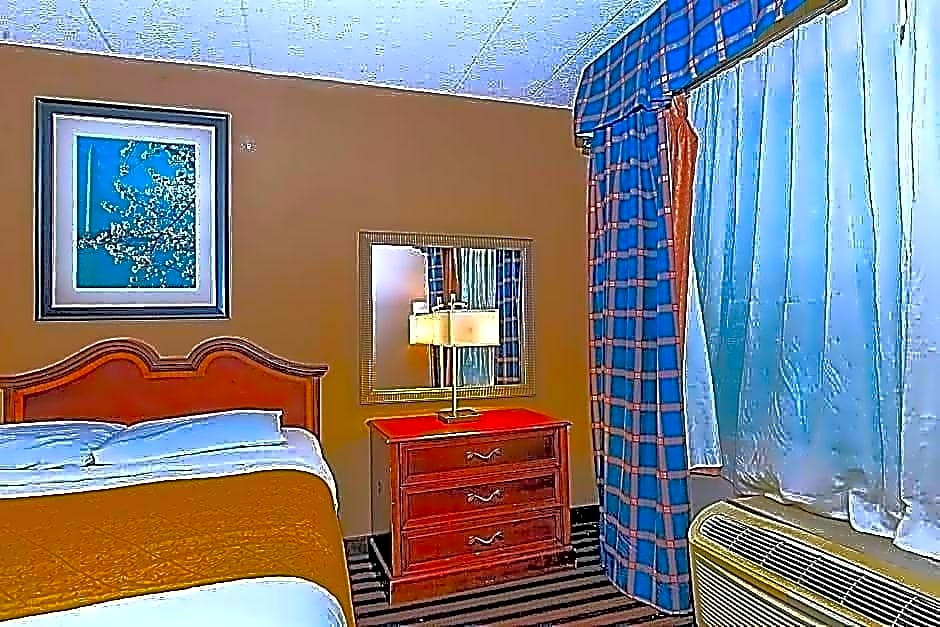 NORTHEAST GARDEN INN.