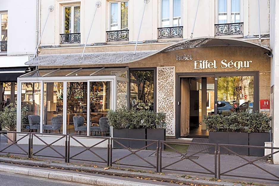 Hotel Eiffel Segur
