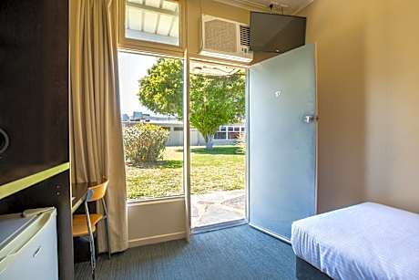 Compact Single Room