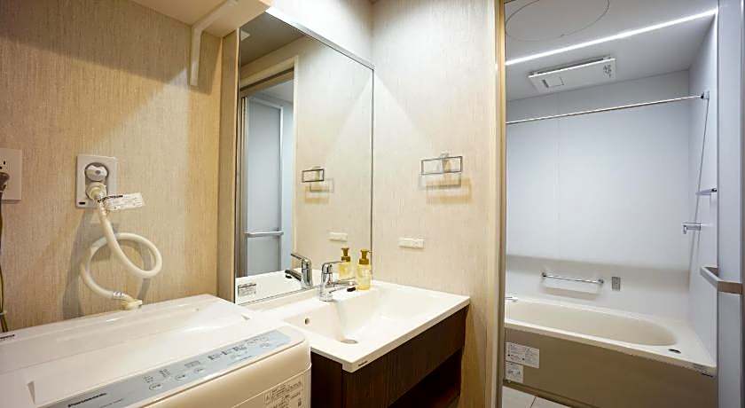 WIRES HOTEL James zaka