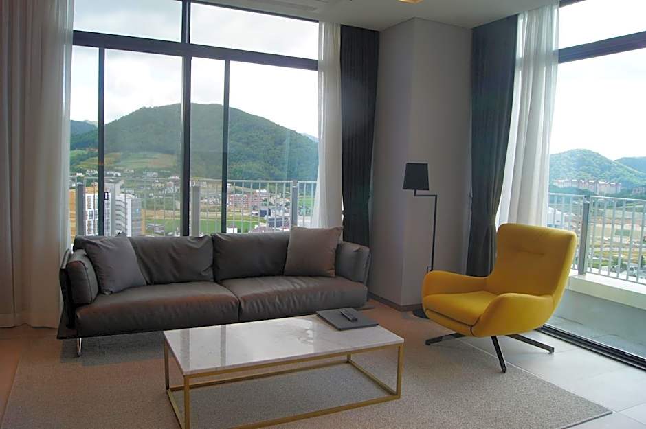 Photo 1 of 9 of Royal Suite