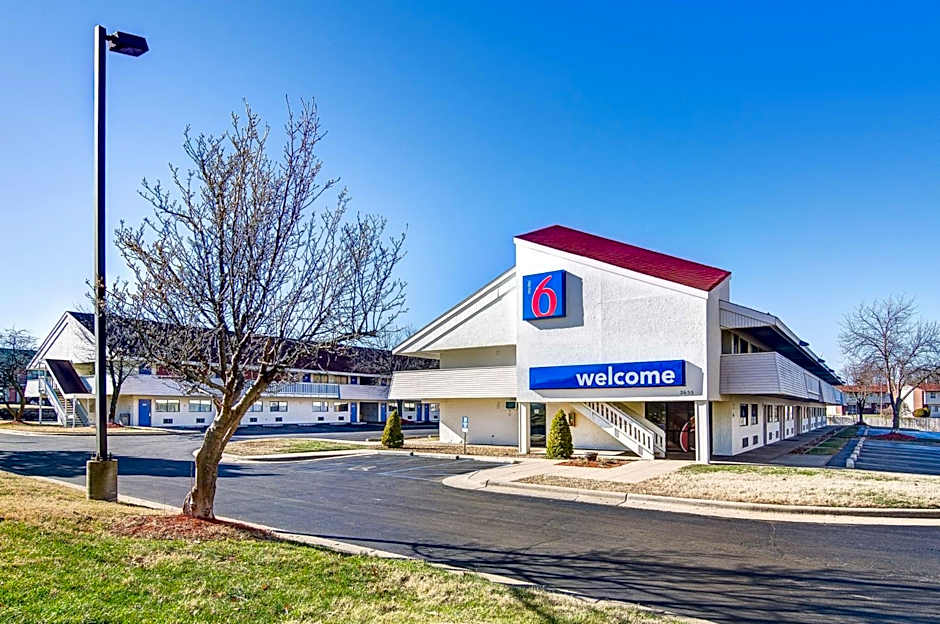 Motel 6-Springfield, MO - North