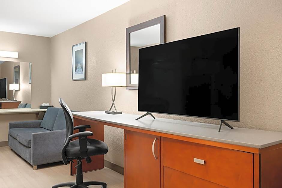 Travelodge by Wyndham Parker