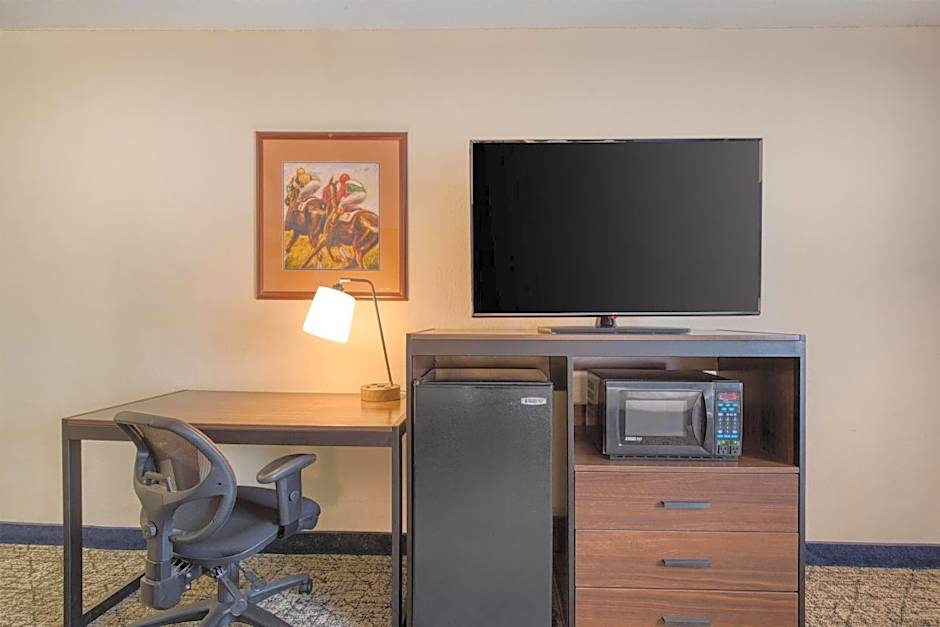 Best Western Winners Circle Inn
