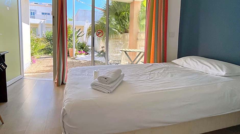 Amerique Hotel Palavas Montpellier Sud -LOGIS-