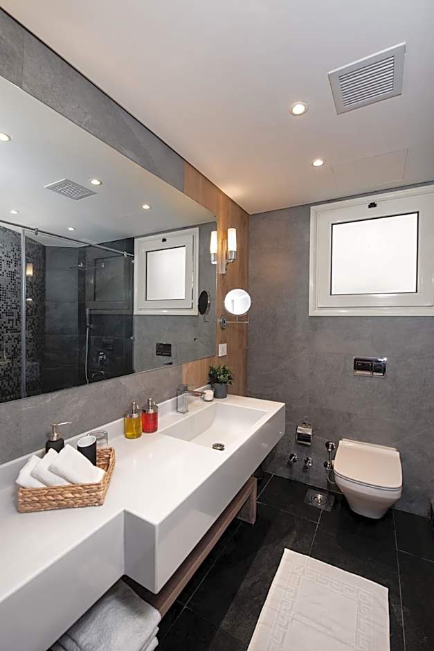 Maran Residence