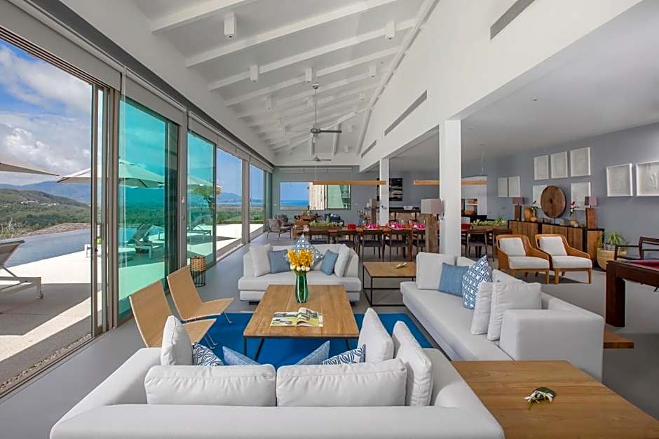 Tropical Castle Phuket, 18 BED Sea View Pool Villa by RESAVA