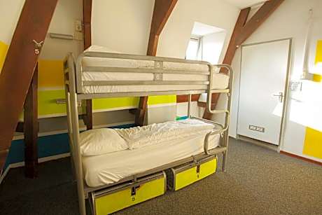 Bed in 4-Bed Dormitory Room