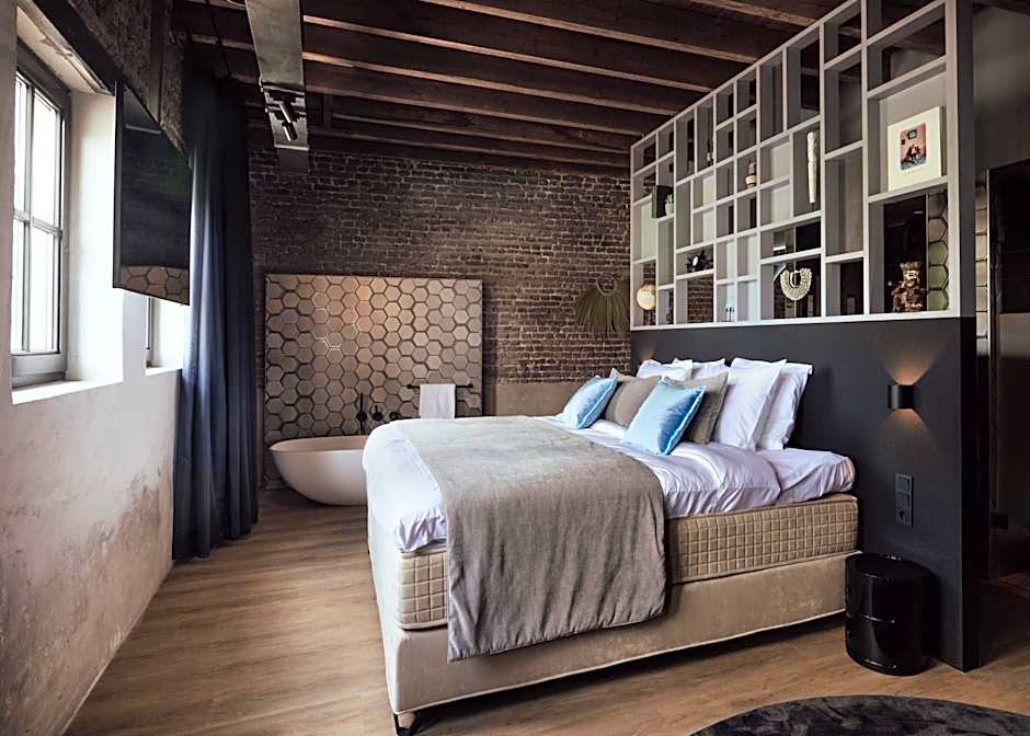 Cousins Boutique Hotel