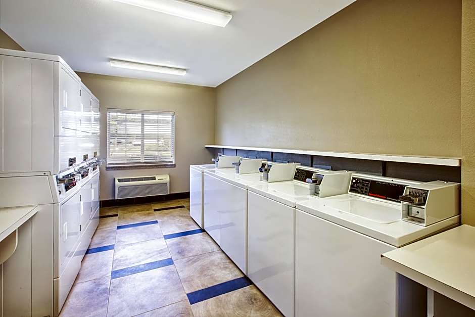 Candlewood Suites Indianapolis Airport By IHG