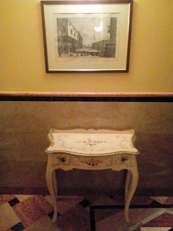 Hotel Diana