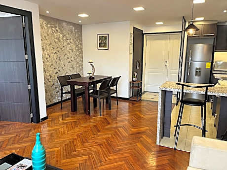 Premium Prestige Penthouse Suite