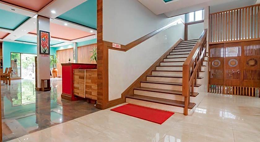 Sans Hotel Budaya Cirebon