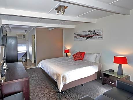 Standard family quintuple