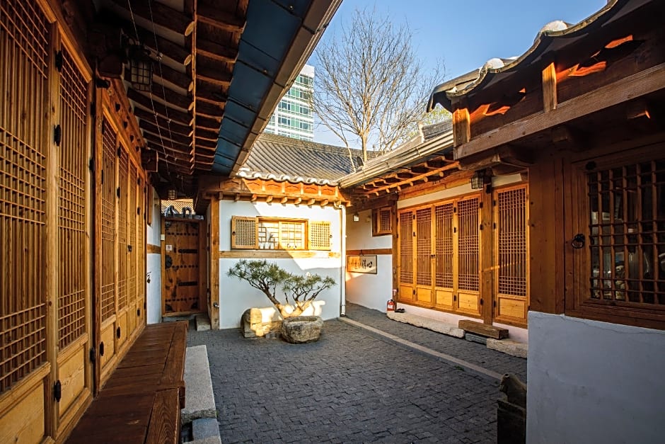 Gaeunchae Hanok Guesthouse Jeonju