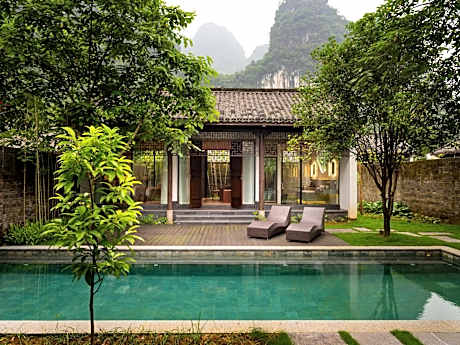 Exquisite Pool Villa