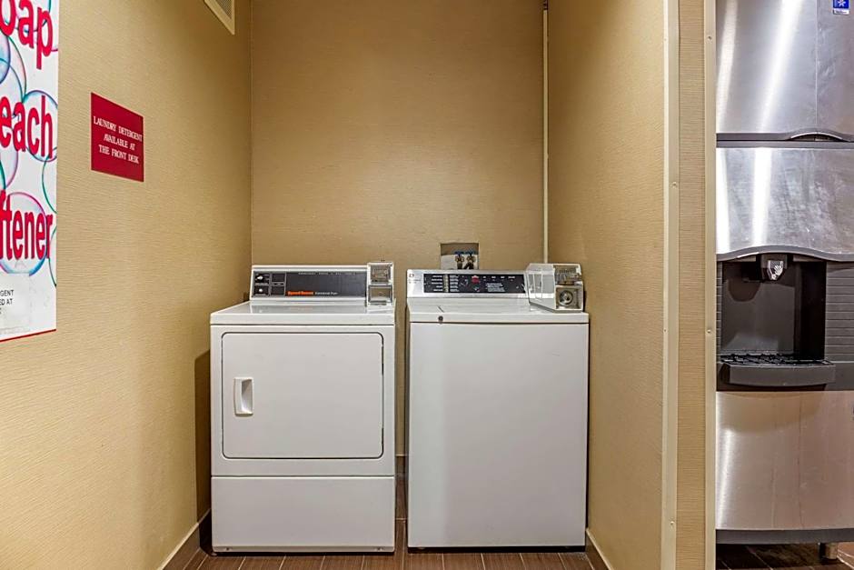 Comfort Suites Dover University Area