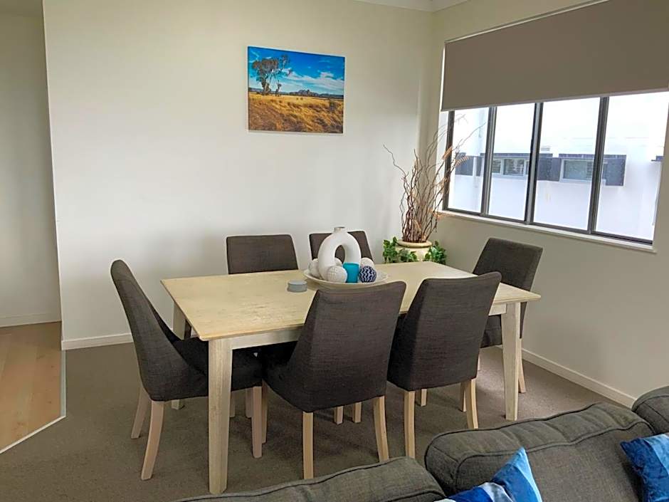 Meridian Alex Beach Apartments