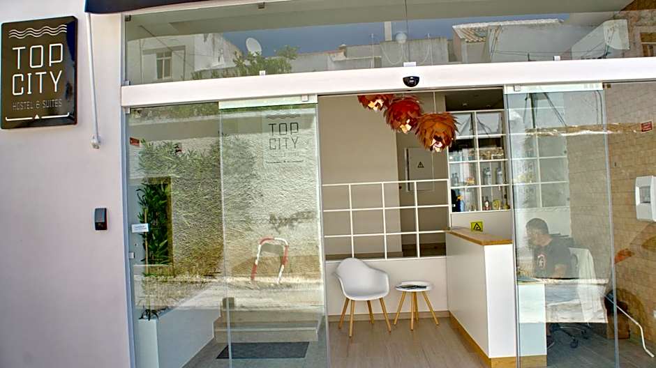 Topcity Hostel & Suites