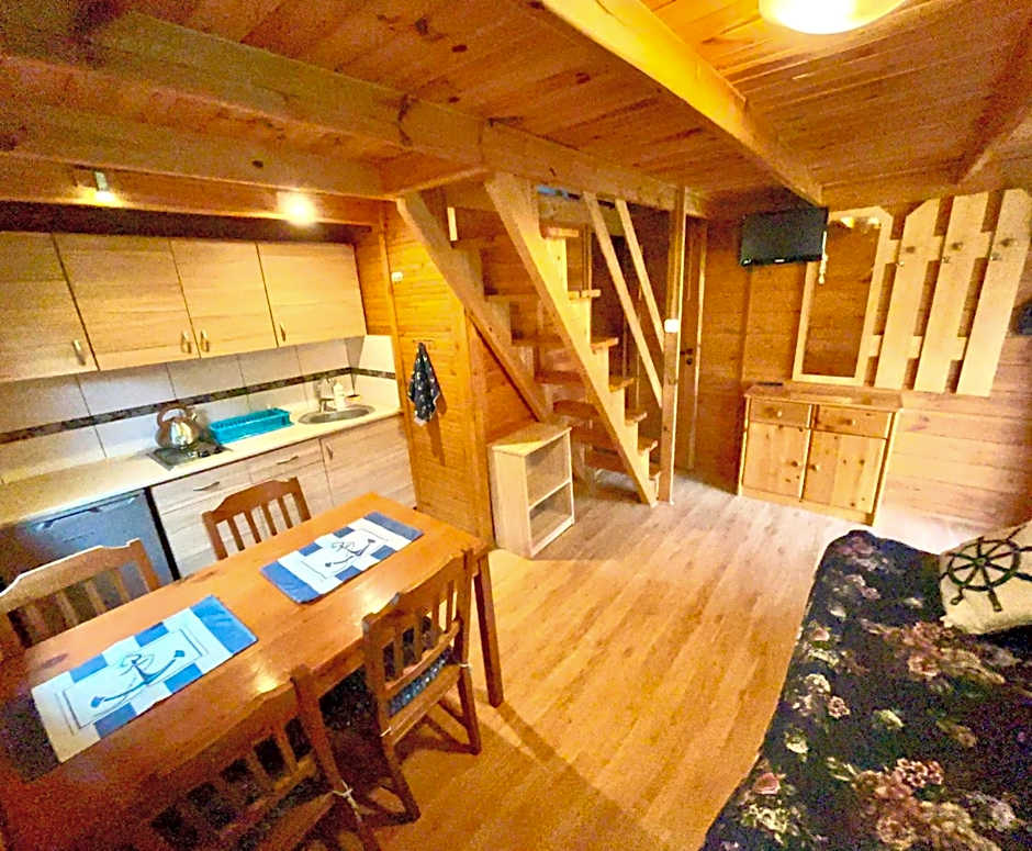 Photo 1 of 3 of Chalet