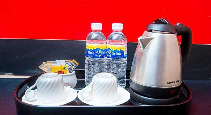 Hotel Holmes Gelang Patah