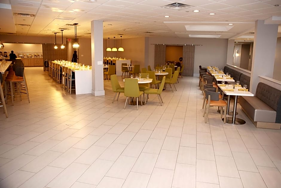Wyndham Houston Hobby Airport