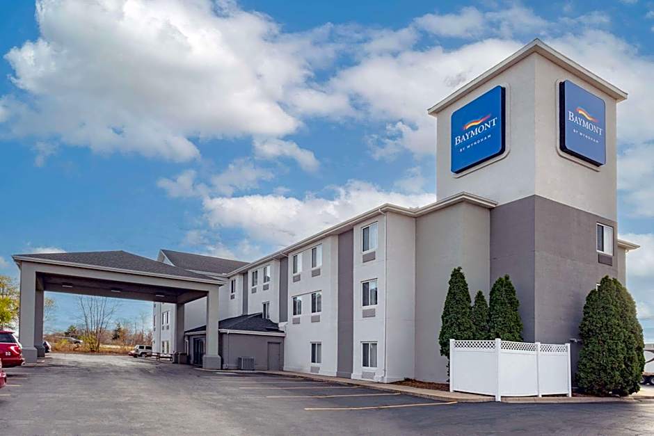 Photo 1 of 43 of Baymont by Wyndham Milan