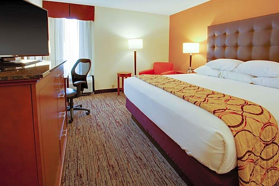 Drury Inn & Suites Terre Haute