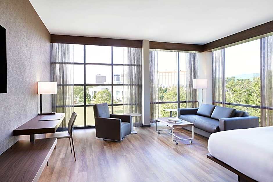 AC Hotel by Marriott Huntsville Downtown