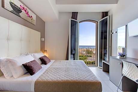 Superior Room with Sea View