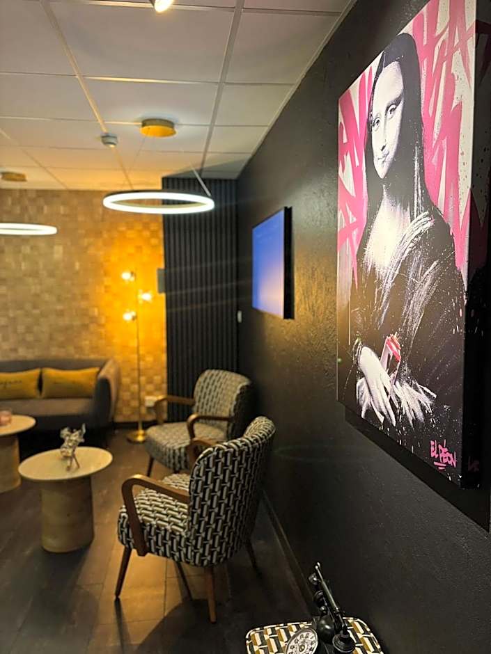 Cit'Hotel Le Cheval Blanc, Cognac Centre