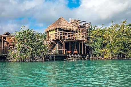 La Embajada Universal The Eighth Color of Bacalar