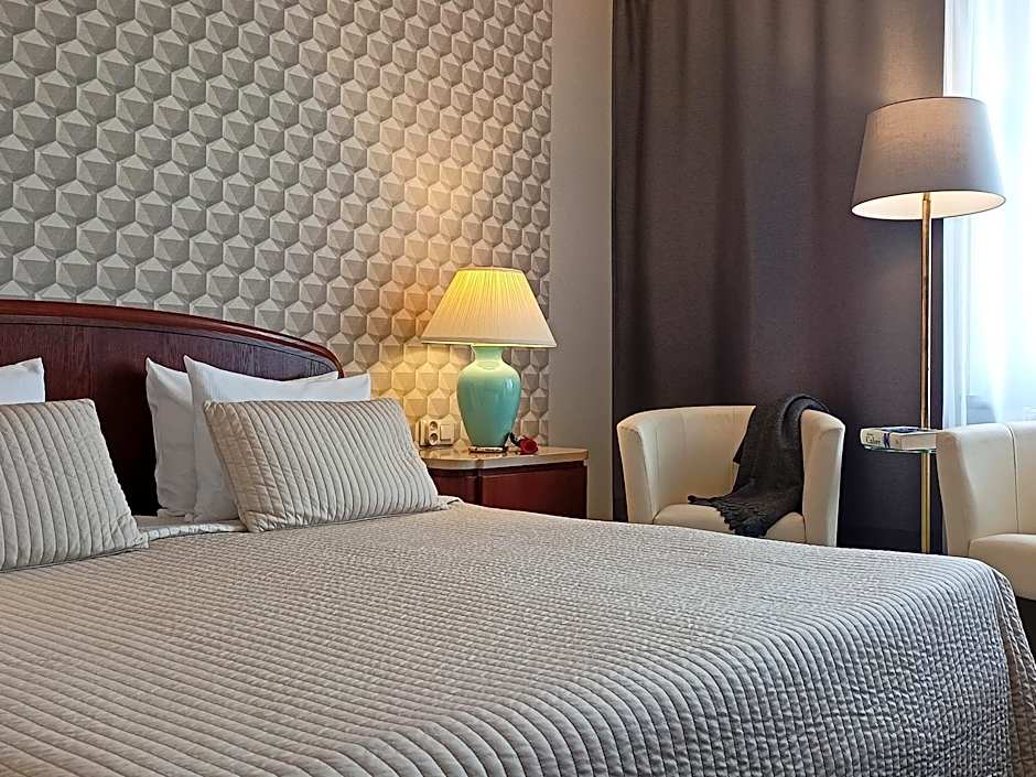 Booking Hotel & Spa