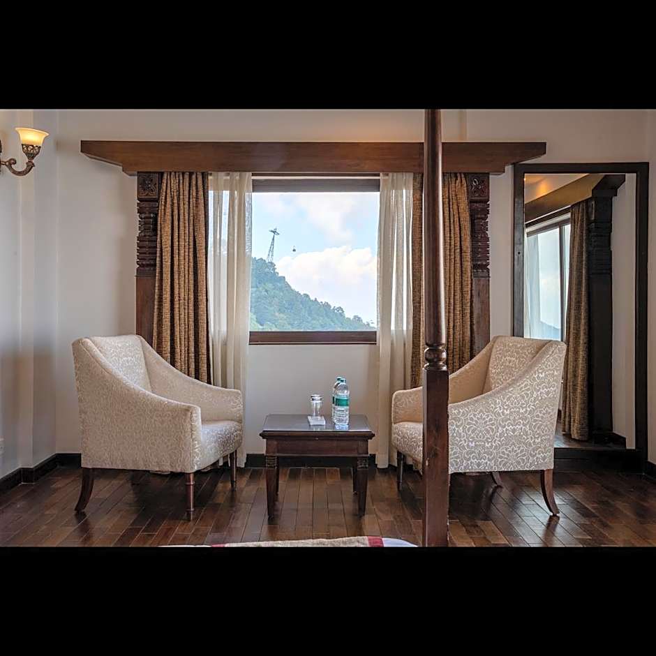 Photo 1 of 6 of Suite