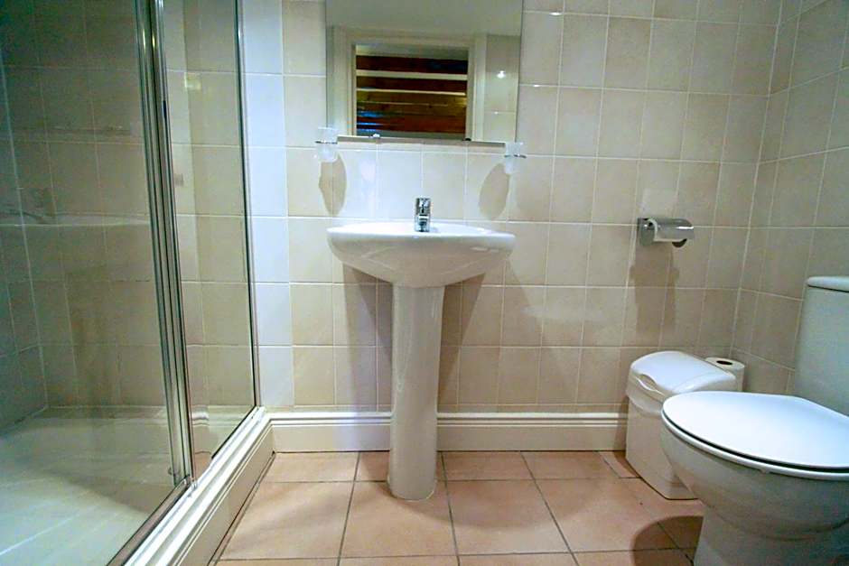 Centre Of Britain Hotel