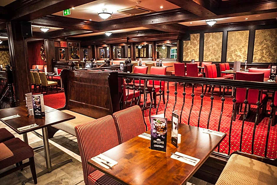 Dillons Hotel